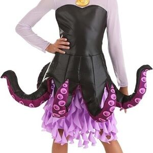 Ursula costume